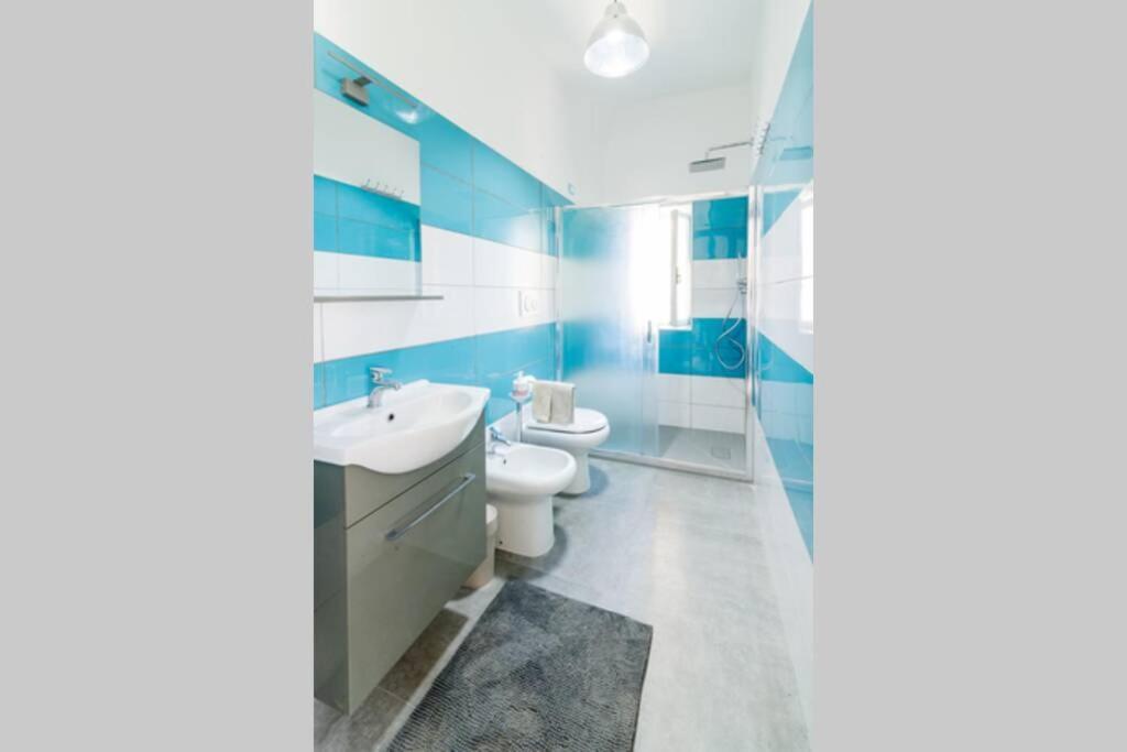 New Fishermans House Seaside, Air Conditioning & Wi-Fi Bordighera Bagian luar foto