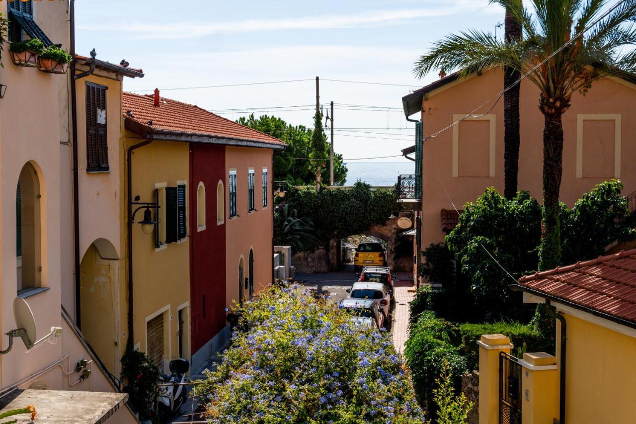 New Fishermans House Seaside, Air Conditioning & Wi-Fi Bordighera Bagian luar foto