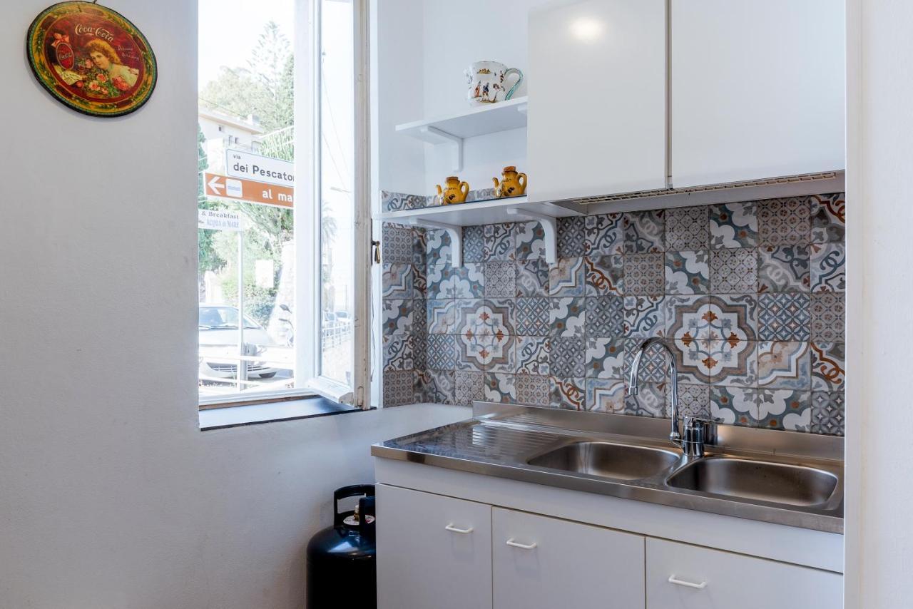 New Fishermans House Seaside, Air Conditioning & Wi-Fi Bordighera Bagian luar foto